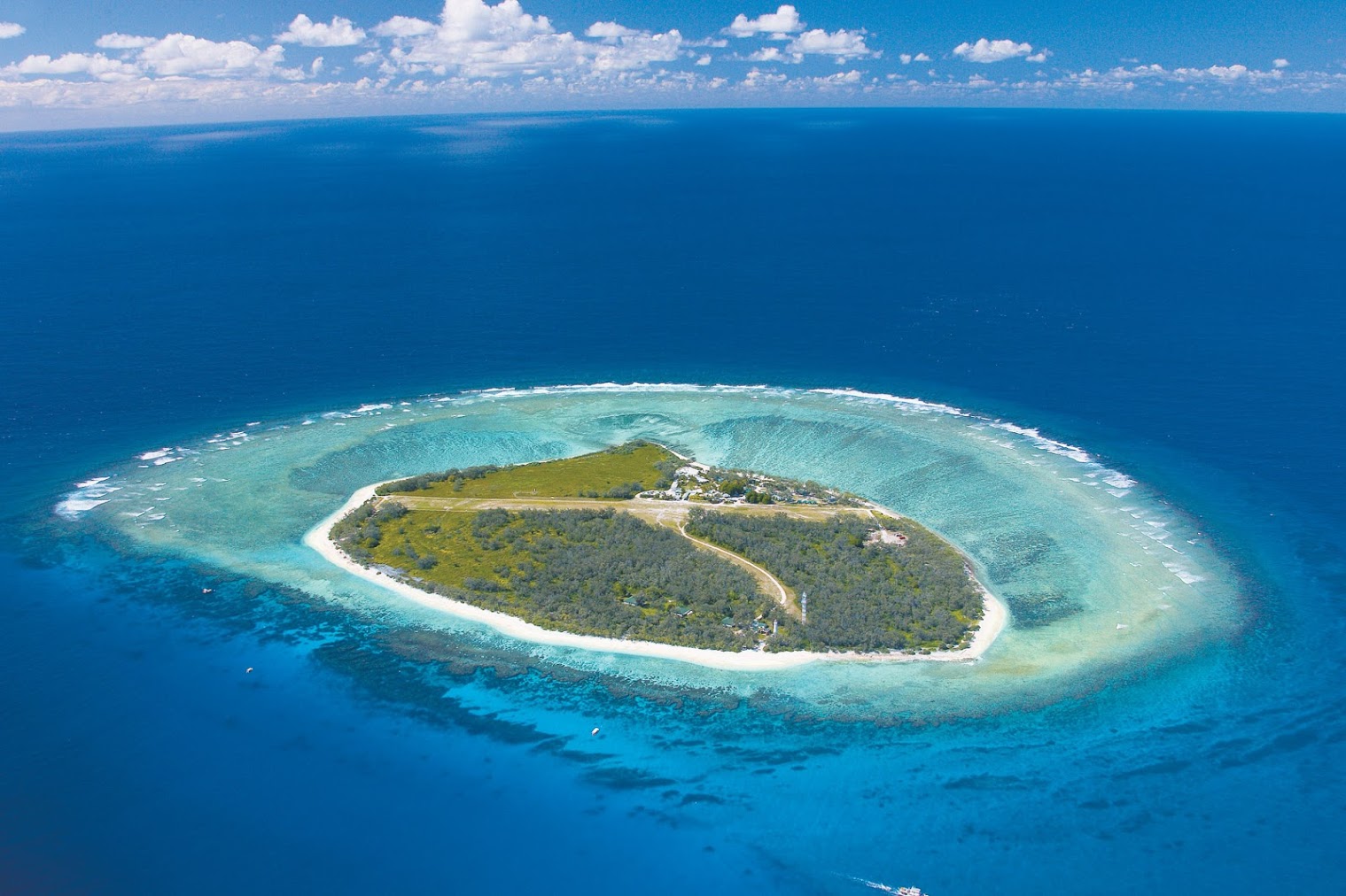 Aerial photo of Lady Elliot Island.jpg