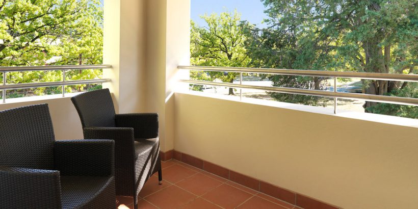 hotel-kurrajong-canberra-balcony-820x410.jpg