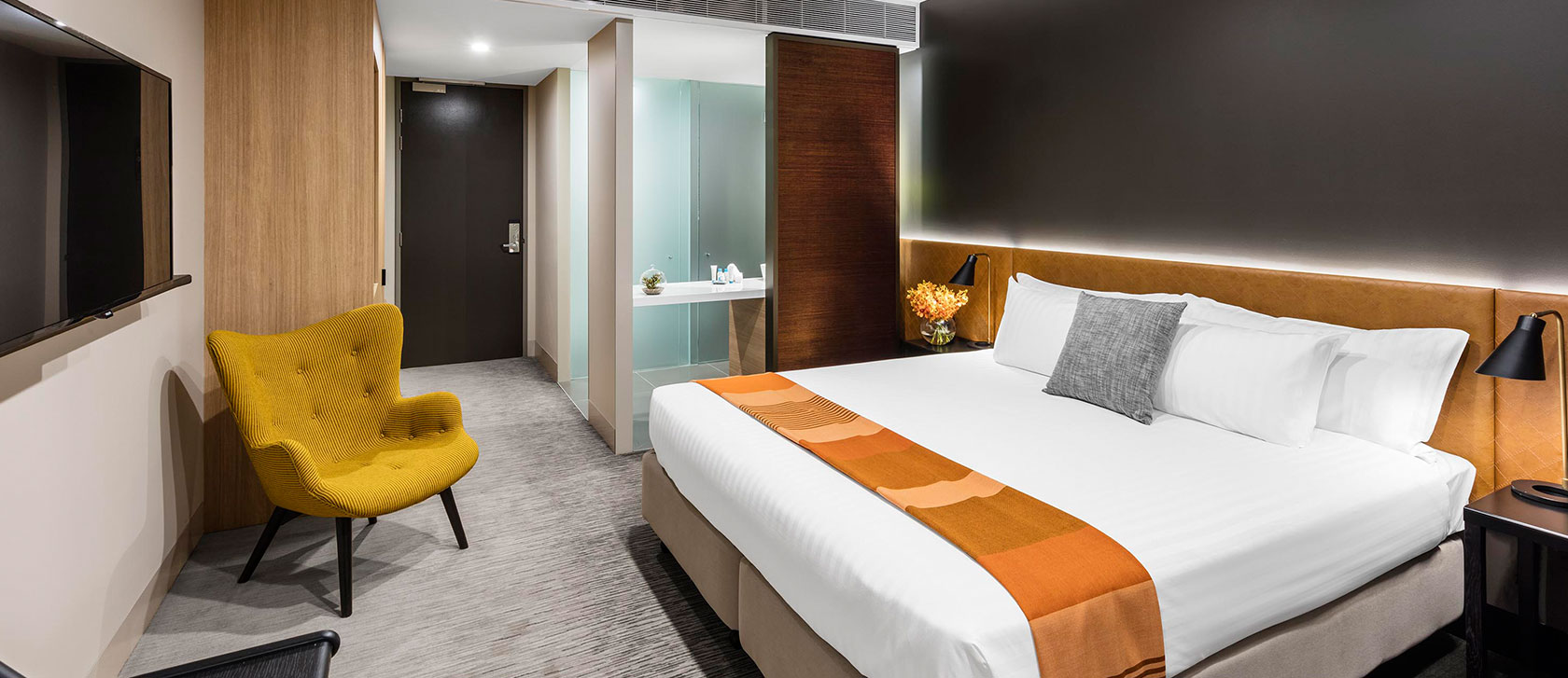 Vibe-Hotel-Canberra-Room.jpg