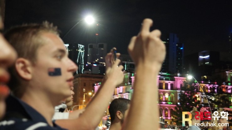 브리즈번 불꽃놀이.jpg